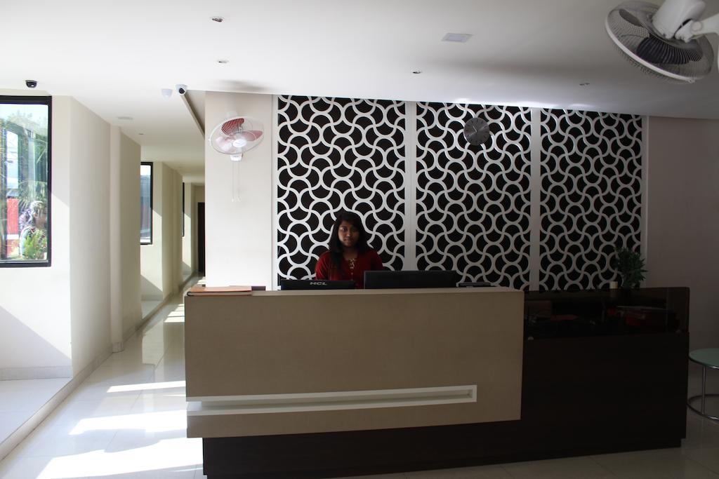 Dibrugarh Club House Hotel Kültér fotó