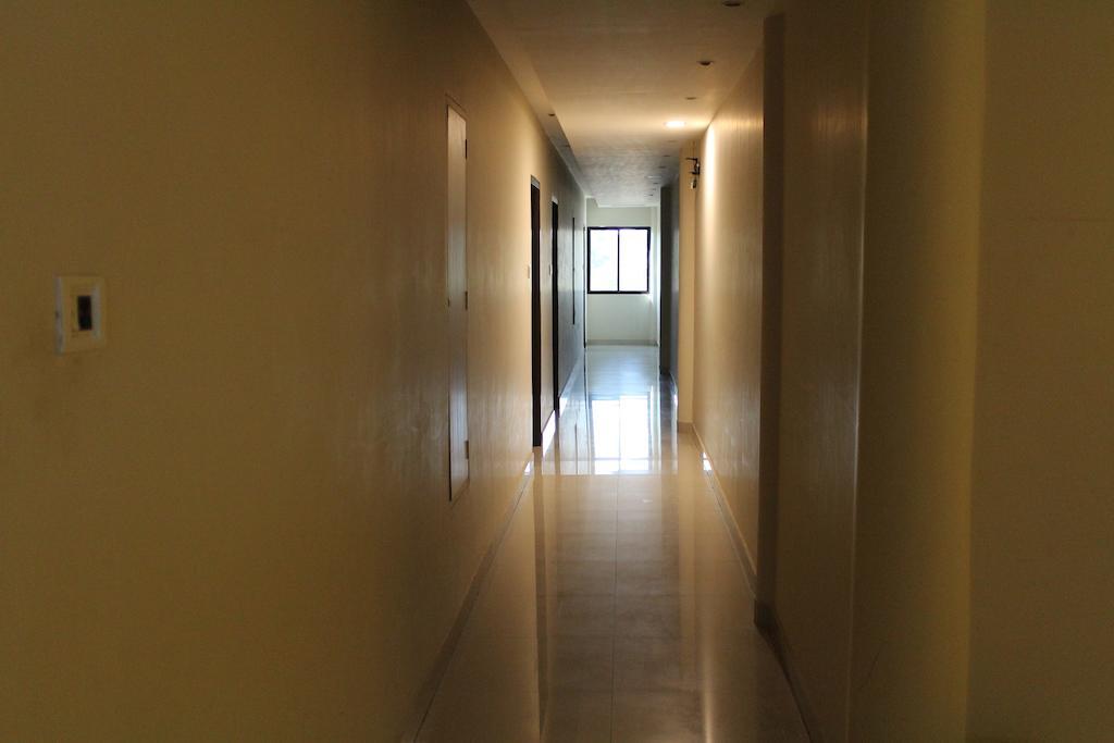 Dibrugarh Club House Hotel Kültér fotó