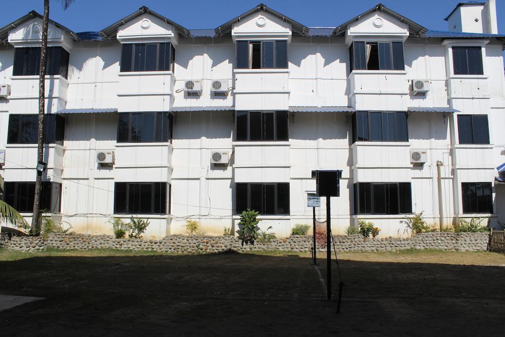 Dibrugarh Club House Hotel Kültér fotó