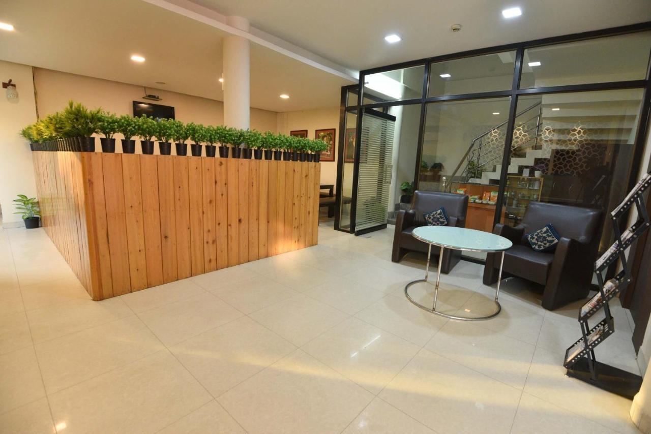 Dibrugarh Club House Hotel Kültér fotó